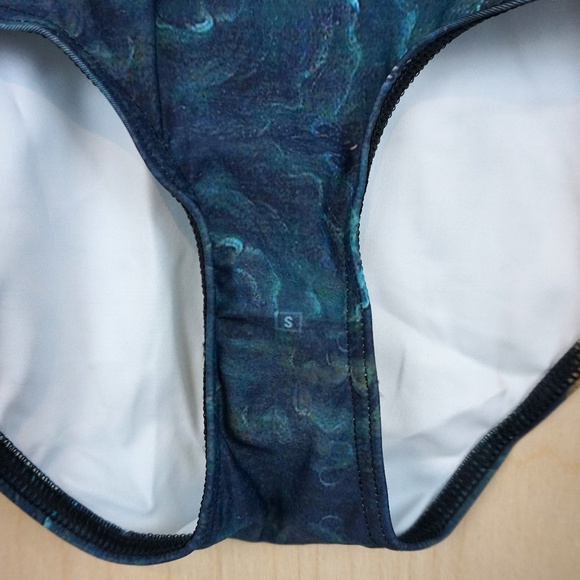 Black Milk Limited Edition Birth of Venus Swimsuit - Picture 3 of 7